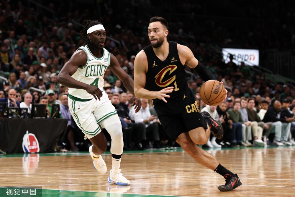 经验丰富的 经验丰富的