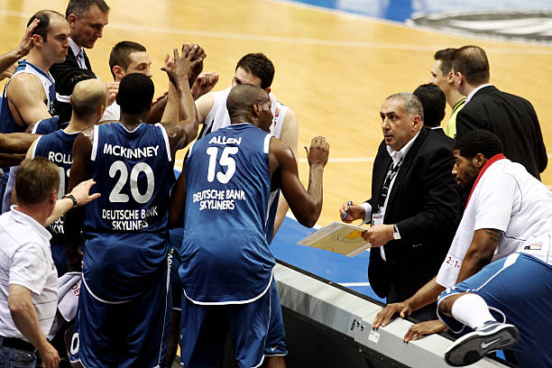 在比赛的初 在比赛的初